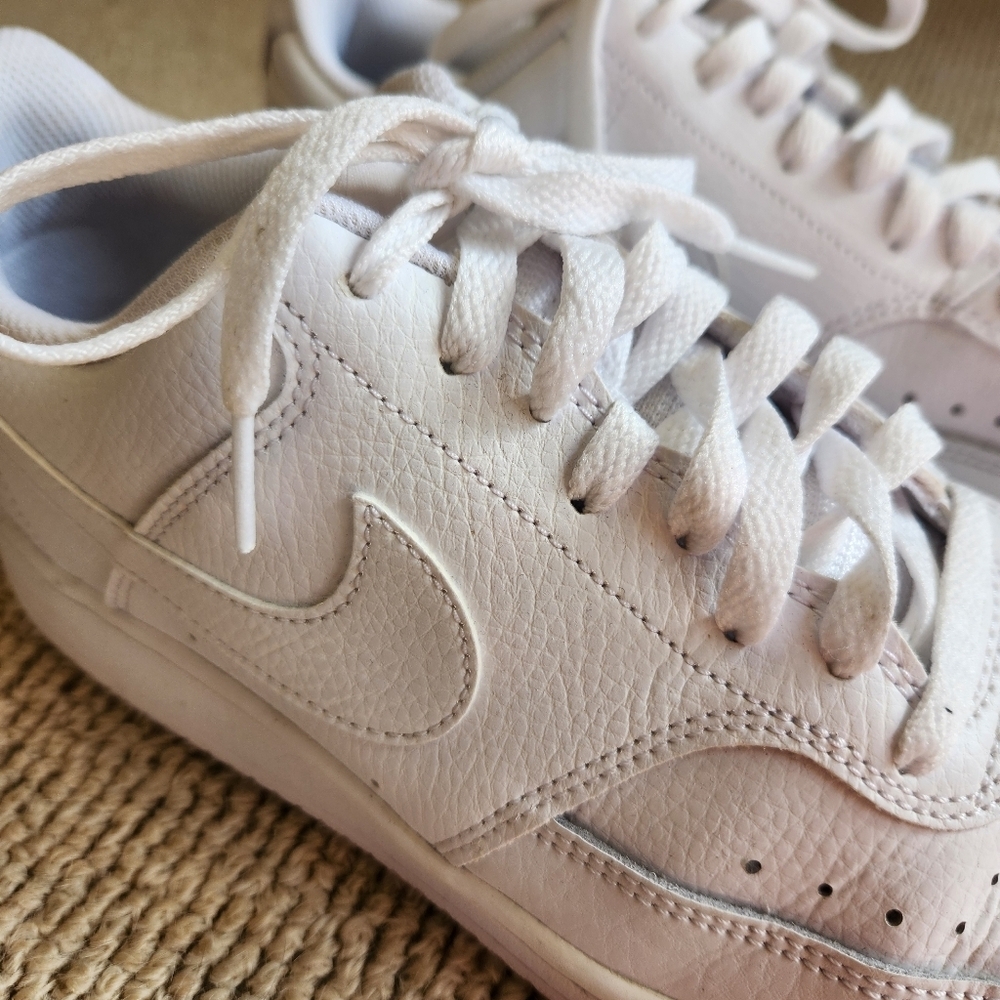 Nike Court Vision Low - White - Women's Size 9.5 🤍 - Picture 8 of 16